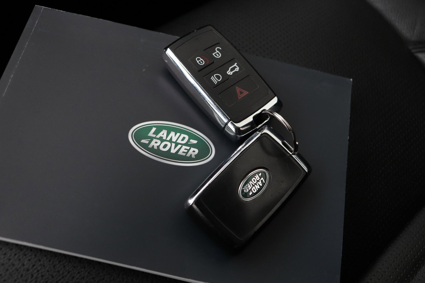 Land Rover Discovery Sport D180 2.0 S | Automaat | Vol-Leder | Getint Glas | Camera | Stoelverwarming