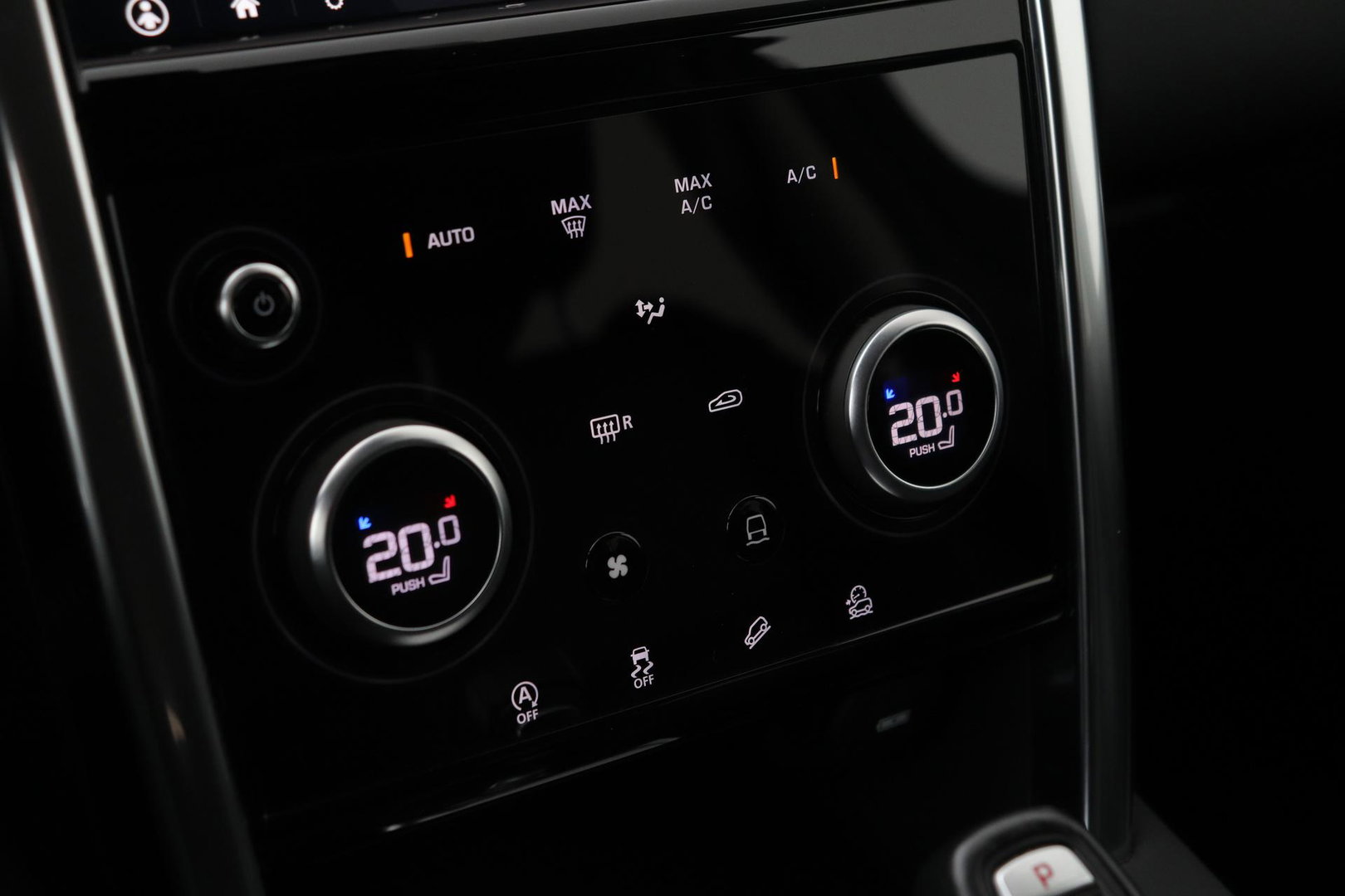 Land Rover Discovery Sport D180 2.0 S | Automaat | Vol-Leder | Getint Glas | Camera | Stoelverwarming