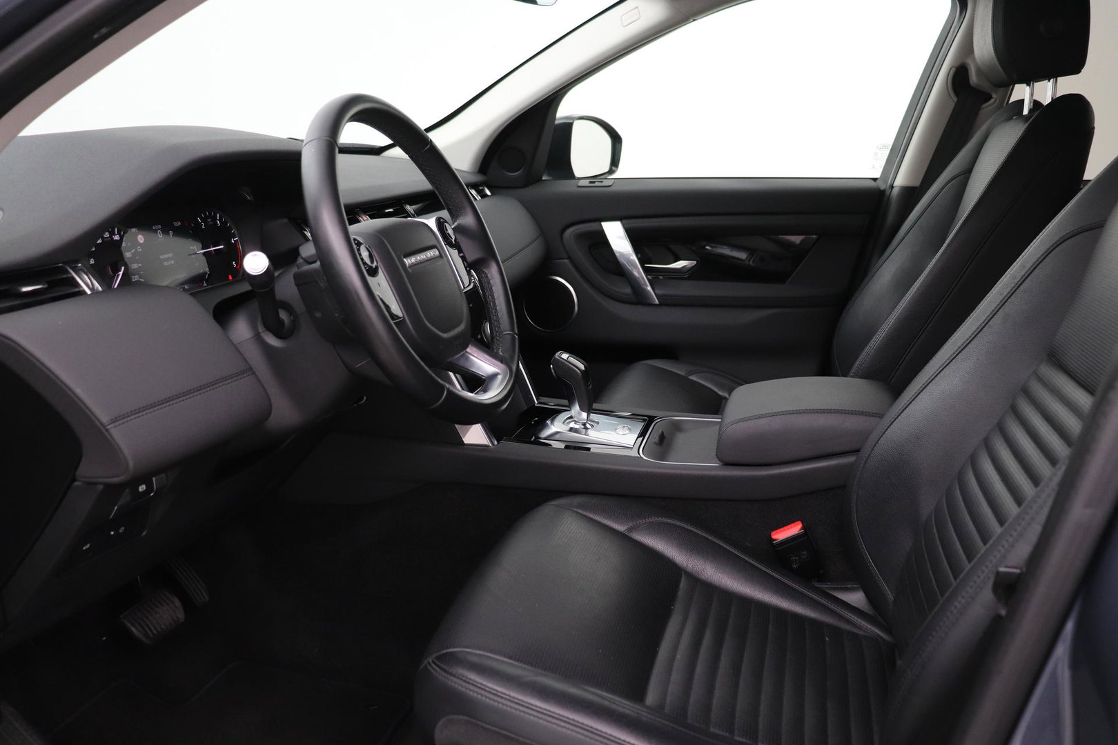 Land Rover Discovery Sport D180 2.0 S | Automaat | Vol-Leder | Getint Glas | Camera | Stoelverwarming