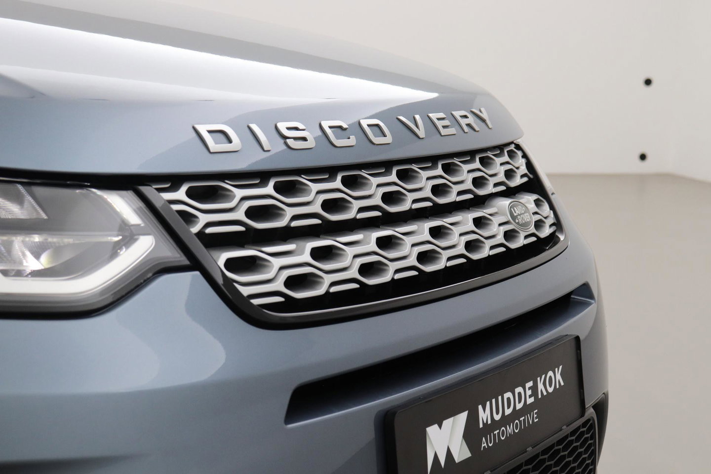 Land Rover Discovery Sport D180 2.0 S | Automaat | Vol-Leder | Getint Glas | Camera | Stoelverwarming