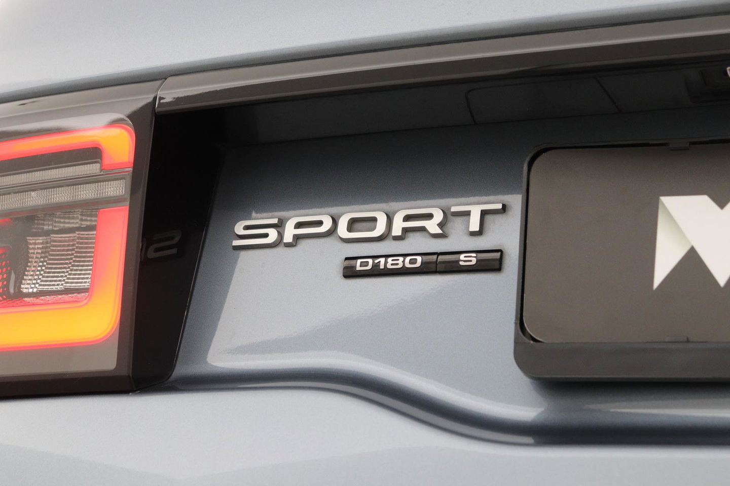 Land Rover Discovery Sport D180 2.0 S | Automaat | Vol-Leder | Getint Glas | Camera | Stoelverwarming