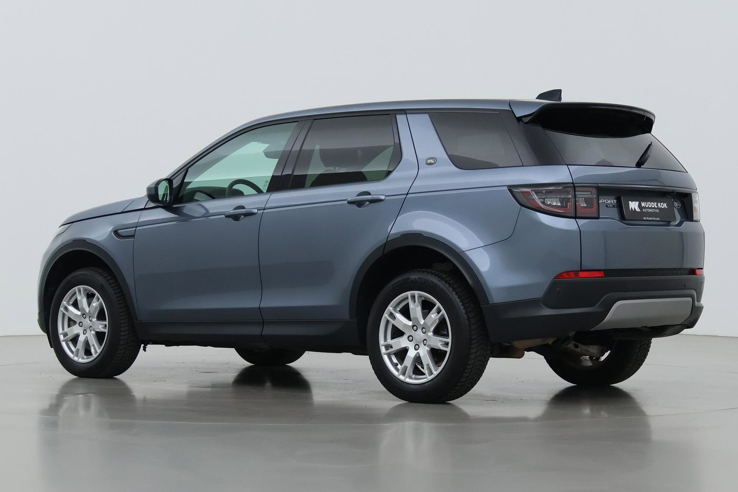 Land Rover Discovery Sport D180 2.0 S | Automaat | Vol-Leder | Getint Glas | Camera | Stoelverwarming