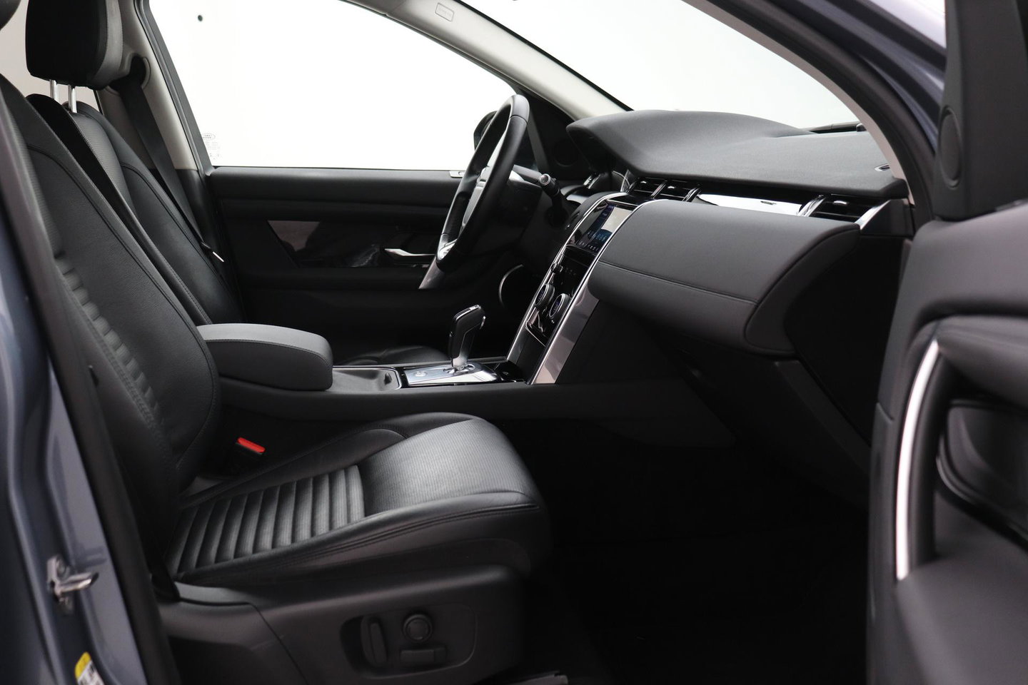 Land Rover Discovery Sport D180 2.0 S | Automaat | Vol-Leder | Getint Glas | Camera | Stoelverwarming