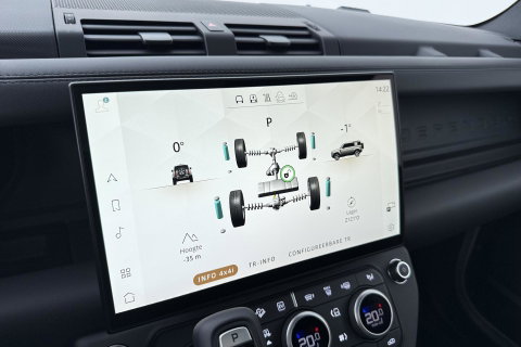 Land Rover Defender 2.0 P300e 110 X-Dynamic HSE | FACELIFT | ClearSight | Meridian Surround | Koelbox | Head-Up | Luchtvering | Trekhaak