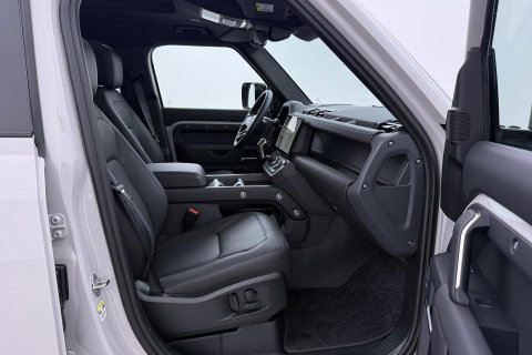 Land Rover Defender 2.0 P300e 110 X-Dynamic HSE | FACELIFT | ClearSight | Meridian Surround | Koelbox | Head-Up | Luchtvering | Trekhaak