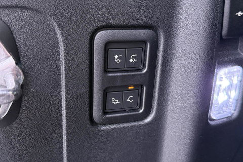 Land Rover Defender 2.0 P300e 110 X-Dynamic HSE | FACELIFT | ClearSight | Meridian Surround | Koelbox | Head-Up | Luchtvering | Trekhaak