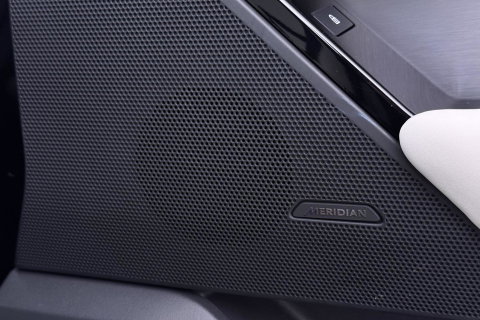 Land Rover Range Rover Velar 2.0 D200 R-Dynamic SE | ACC | Meridian Surround | Matrix LED | Keyless Entry | Stoel+Stuurverwarming | 20 inch