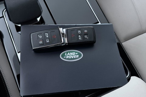 Land Rover Range Rover Velar 2.0 D200 R-Dynamic SE | ACC | Meridian Surround | Matrix LED | Keyless Entry | Stoel+Stuurverwarming | 20 inch