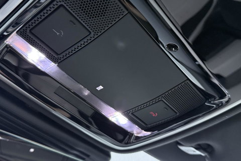 Land Rover Range Rover Velar 2.0 D200 R-Dynamic SE | ACC | Meridian Surround | Matrix LED | Keyless Entry | Stoel+Stuurverwarming | 20 inch