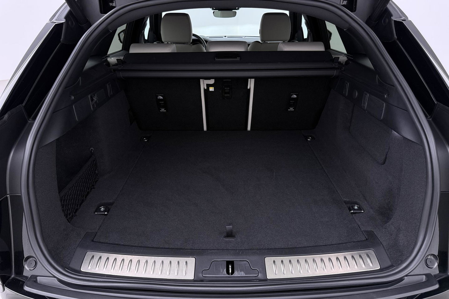 Land Rover Range Rover Velar 2.0 D200 R-Dynamic SE | ACC | Meridian Surround | Matrix LED | Keyless Entry | Stoel+Stuurverwarming | 20 inch