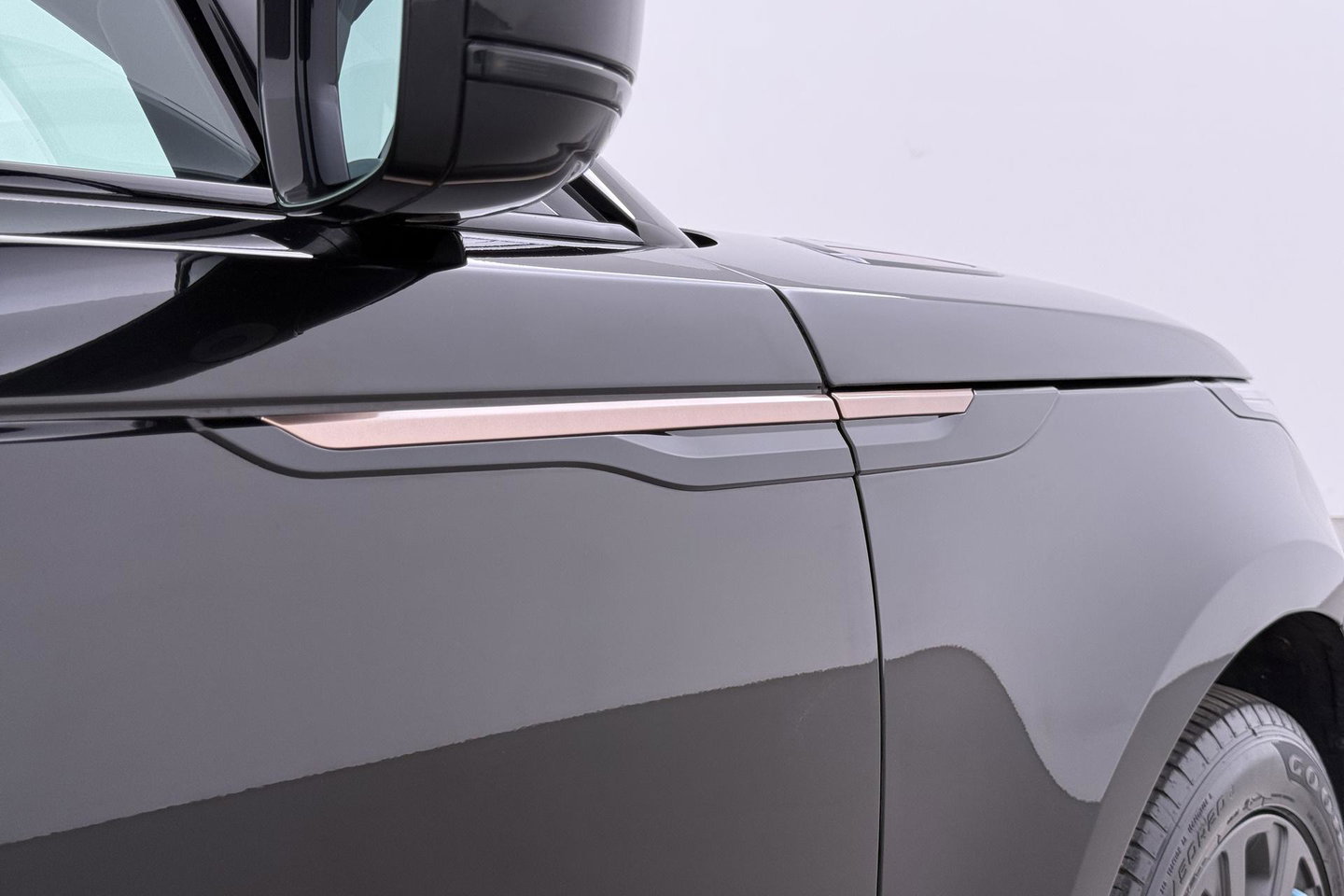 Land Rover Range Rover Velar 2.0 D200 R-Dynamic SE | ACC | Meridian Surround | Matrix LED | Keyless Entry | Stoel+Stuurverwarming | 20 inch
