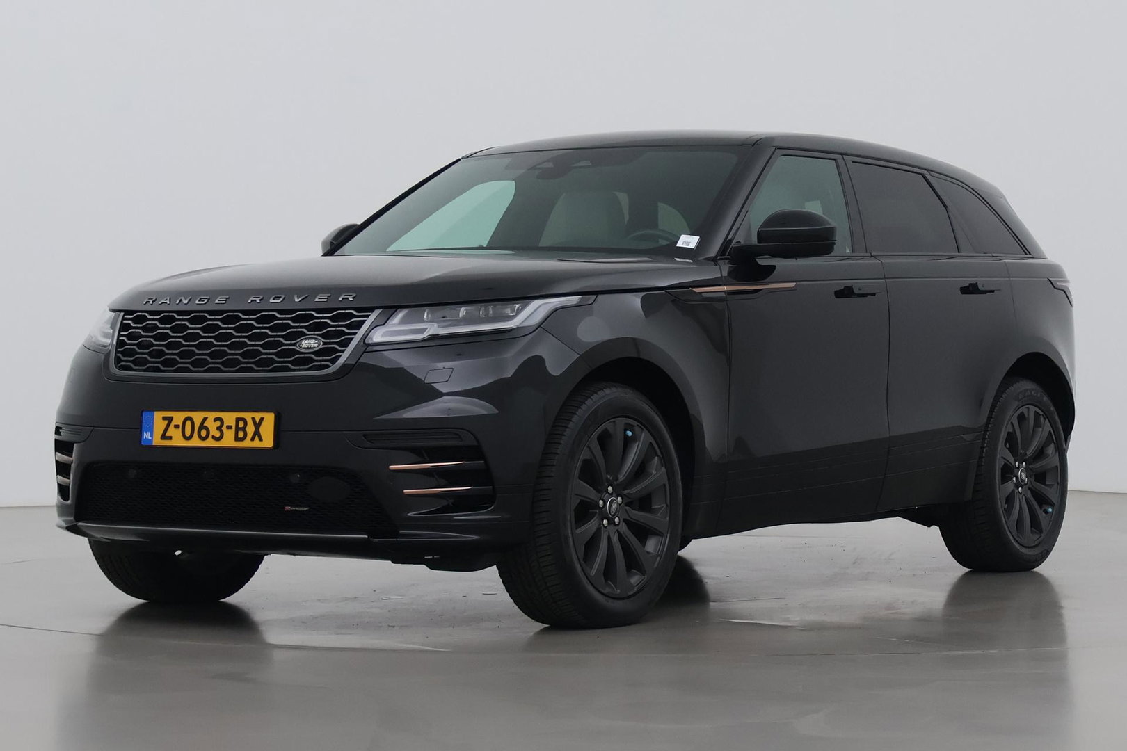 Land Rover Range Rover Velar 2.0 D200 R-Dynamic SE | ACC | Meridian Surround | Matrix LED | Keyless Entry | Stoel+Stuurverwarming | 20 inch