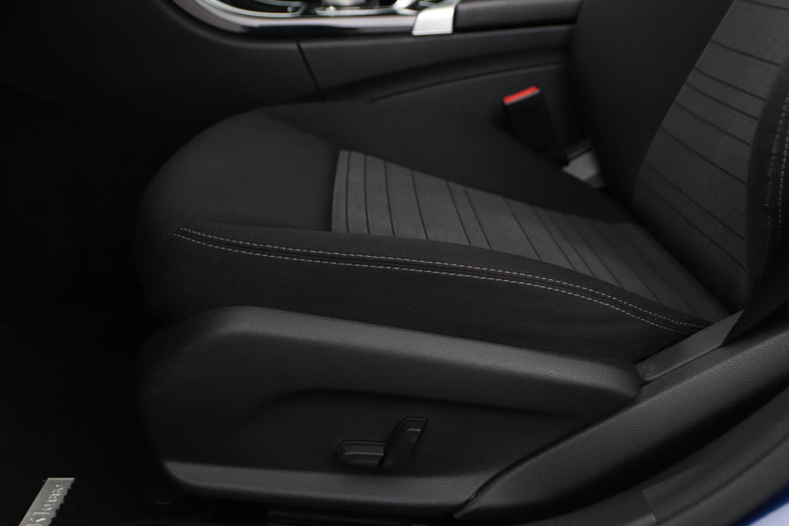 Mercedes-Benz C-Klasse Estate 200 Ambition | Automaat | Panoramadak | Trekhaak | Cruise Control | 18 Inch
