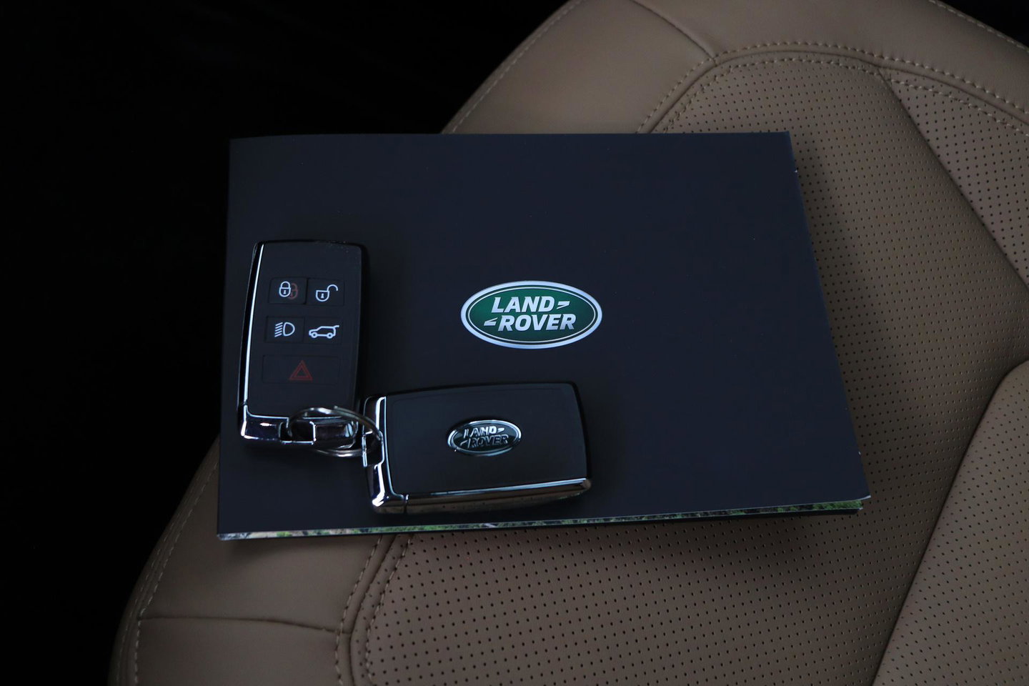 Land Rover Defender 2.0 P300e 110 X-Dynamic HSE | FACELIFT | ClearSight | Meridian Surround | Head-Up | ACC | Panoramadak | Trekhaak