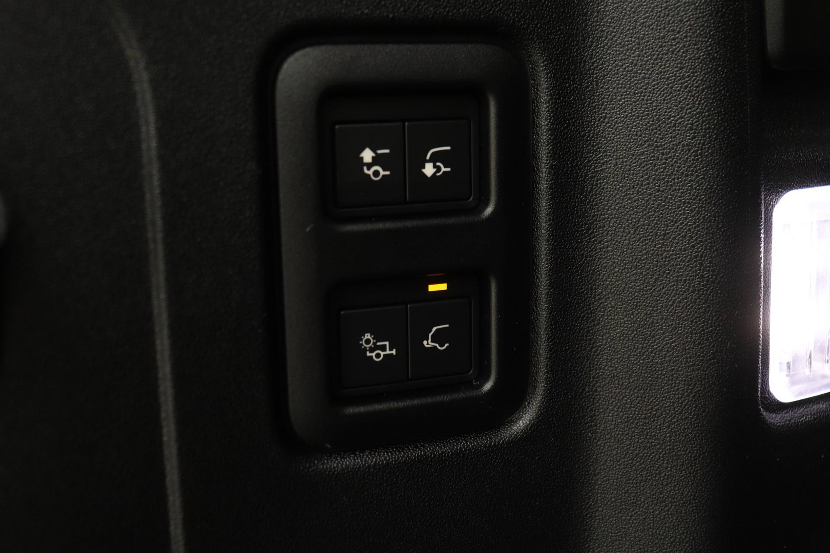 Land Rover Defender 2.0 P300e 110 X-Dynamic HSE | FACELIFT | ClearSight | Meridian Surround | Head-Up | ACC | Panoramadak | Trekhaak