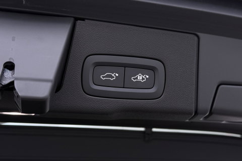 Volvo XC60 T8 Plug-in hybrid Ultra Black Edition | ACC | Panoramadak | 360° Camera | Head-Up | Harman/Kardon | 22 Inch