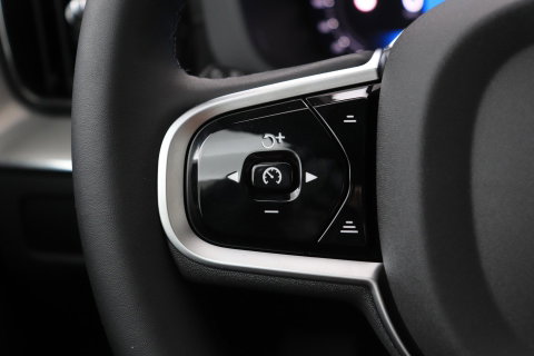 Volvo XC60 T8 Plug-in hybrid Ultra Black Edition | ACC | Panoramadak | Bowers&Wilkins | Head-Up | 360° Camera | Massage+Ventilatie | 21 inch