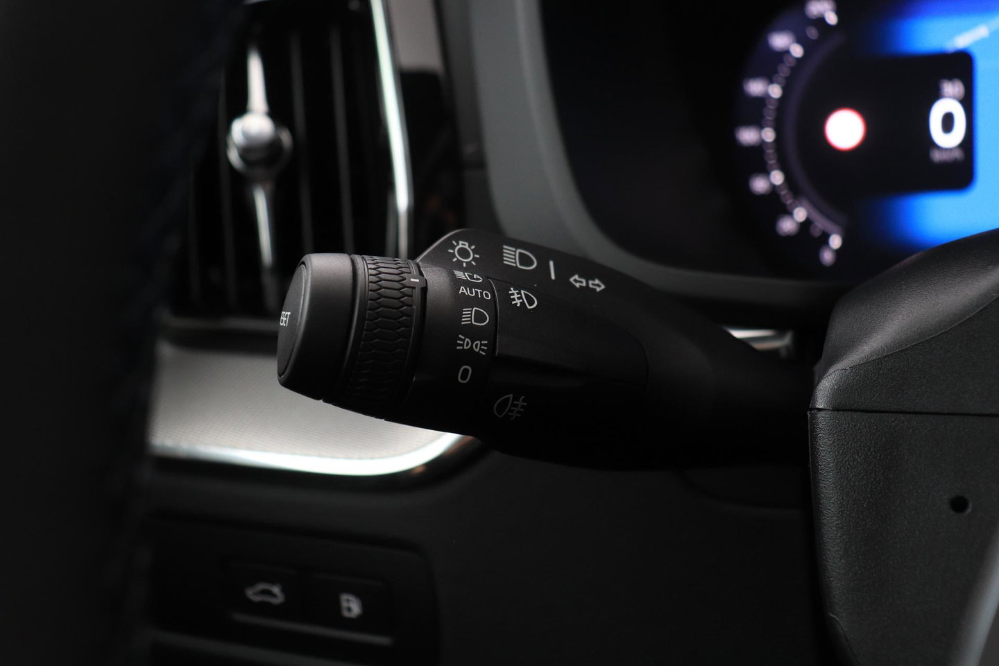 Volvo XC60 T8 Plug-in hybrid Ultra Black Edition | ACC | Panoramadak | Bowers&Wilkins | Head-Up | 360° Camera | Massage+Ventilatie | 21 inch