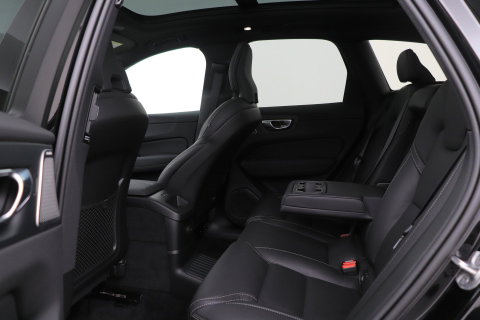 Volvo XC60 T8 Plug-in hybrid Ultra Black Edition | ACC | Panoramadak | Bowers&Wilkins | Head-Up | 360° Camera | Massage+Ventilatie | 21 inch