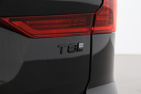 Volvo XC60 T8 Plug-in hybrid Ultra Black Edition | ACC | Panoramadak | Bowers&Wilkins | Head-Up | 360° Camera | Massage+Ventilatie | 21 inch
