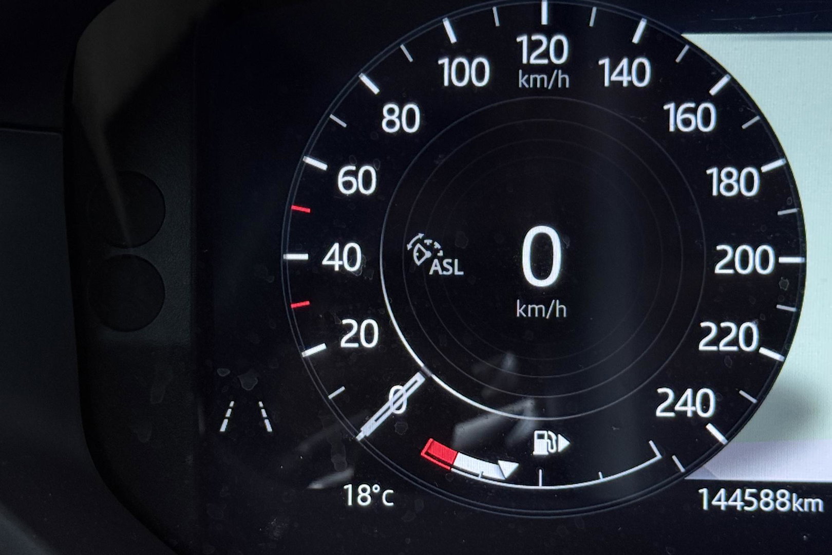 Land Rover Range Rover Velar 2.0 P400e | Elektrische Trekhaak | Keyless Entry | Memory | Camera | Leder | 19 inch