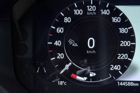 Land Rover Range Rover Velar 2.0 P400e | Elektrische Trekhaak | Keyless Entry | Memory | Camera | Leder | 19 inch