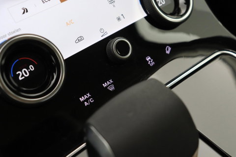 Land Rover Range Rover Velar 2.0 P400e | Elektrische Trekhaak | Keyless Entry | Memory | Camera | Leder | 19 inch