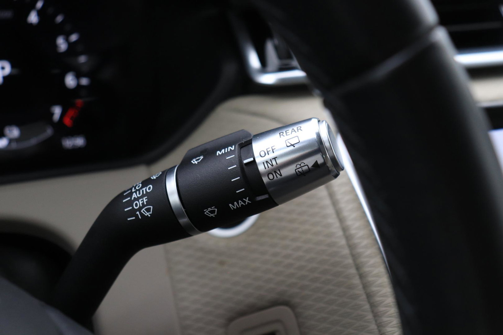 Land Rover Range Rover Velar 2.0 P400e | Elektrische Trekhaak | Keyless Entry | Memory | Camera | Leder | 19 inch