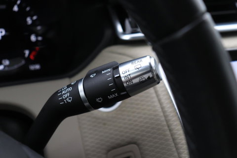 Land Rover Range Rover Velar 2.0 P400e | Elektrische Trekhaak | Keyless Entry | Memory | Camera | Leder | 19 inch