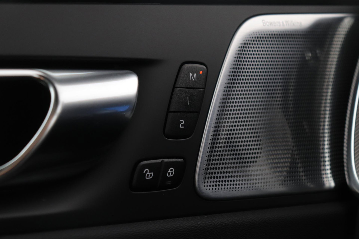Volvo XC60 T8 Plug-in-hybrid Polestar Engineered | Bowers&Wilkins | 22 Inch | Head-Up | Panoramadak | 360° Camera | ACC