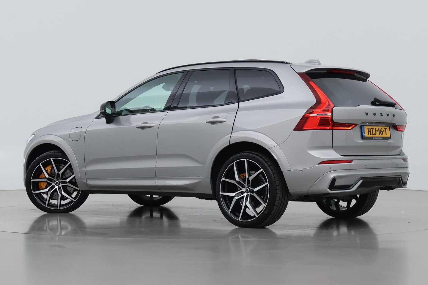 Volvo XC60 T8 Plug-in-hybrid Polestar Engineered | Bowers&Wilkins | 22 Inch | Head-Up | Panoramadak | 360° Camera | ACC