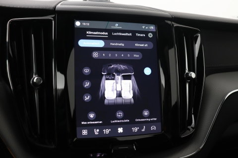 Volvo XC60 T8 Plug-in-hybrid Polestar Engineered | Bowers&Wilkins | 22 Inch | Head-Up | Panoramadak | 360° Camera | ACC
