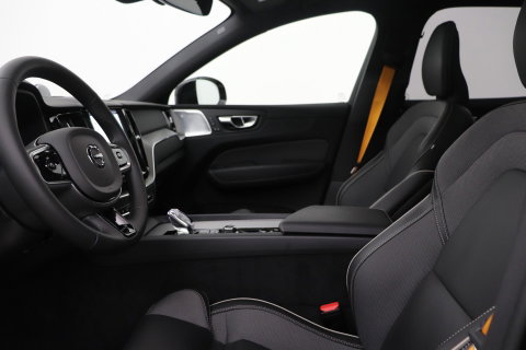 Volvo XC60 T8 Plug-in-hybrid Polestar Engineered | Bowers&Wilkins | 22 Inch | Head-Up | Panoramadak | 360° Camera | ACC