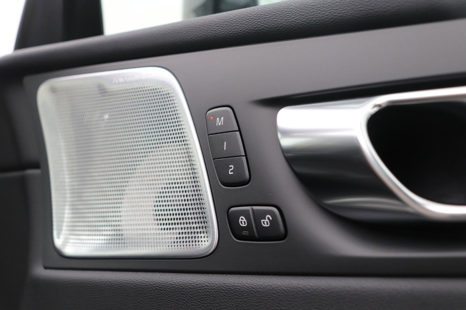 Volvo XC60 T8 Plug-in-hybrid Polestar Engineered | Bowers&Wilkins | 22 Inch | Head-Up | Panoramadak | 360° Camera | ACC