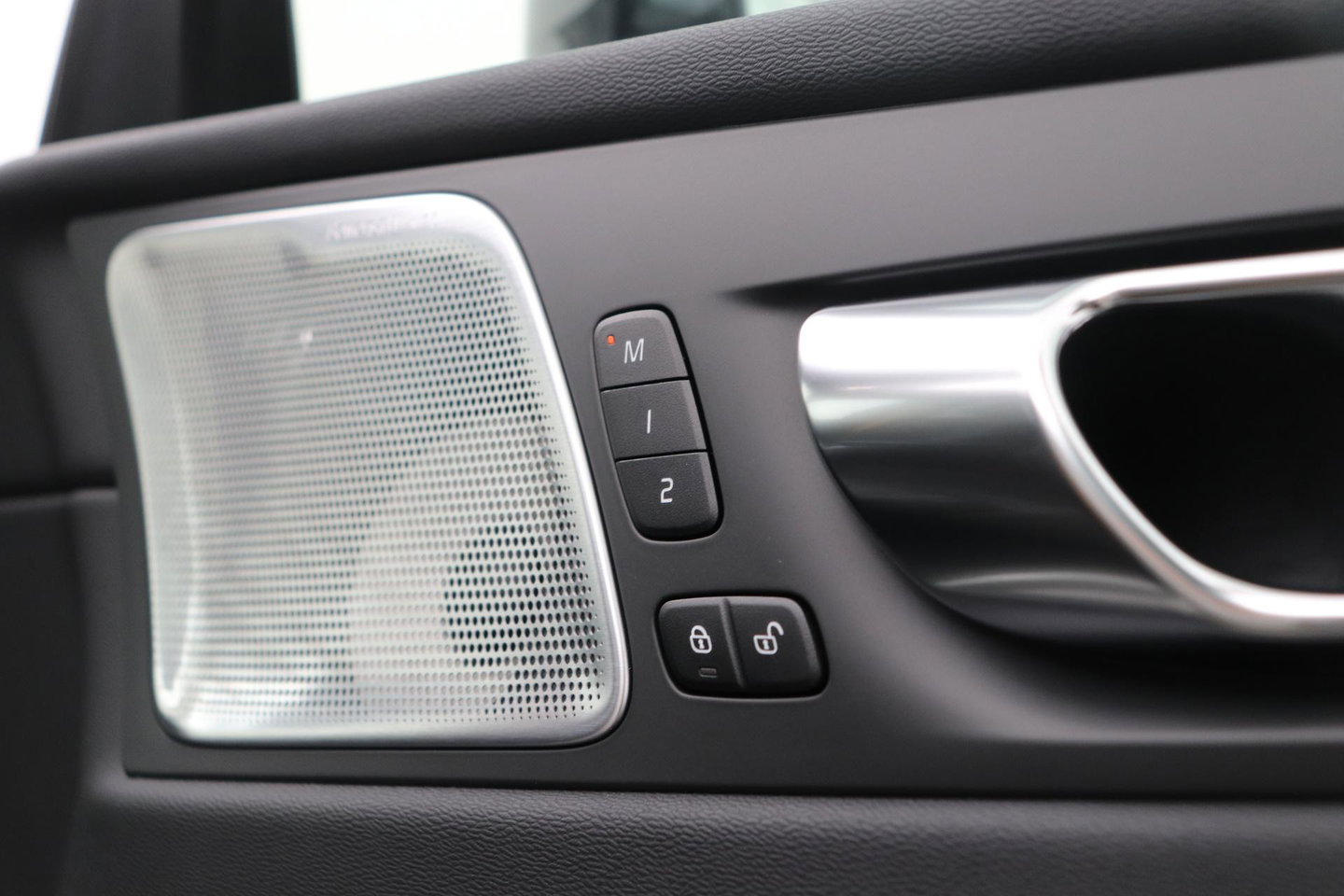 Volvo XC60 T8 Plug-in-hybrid Polestar Engineered | Bowers&Wilkins | 22 Inch | Head-Up | Panoramadak | 360° Camera | ACC