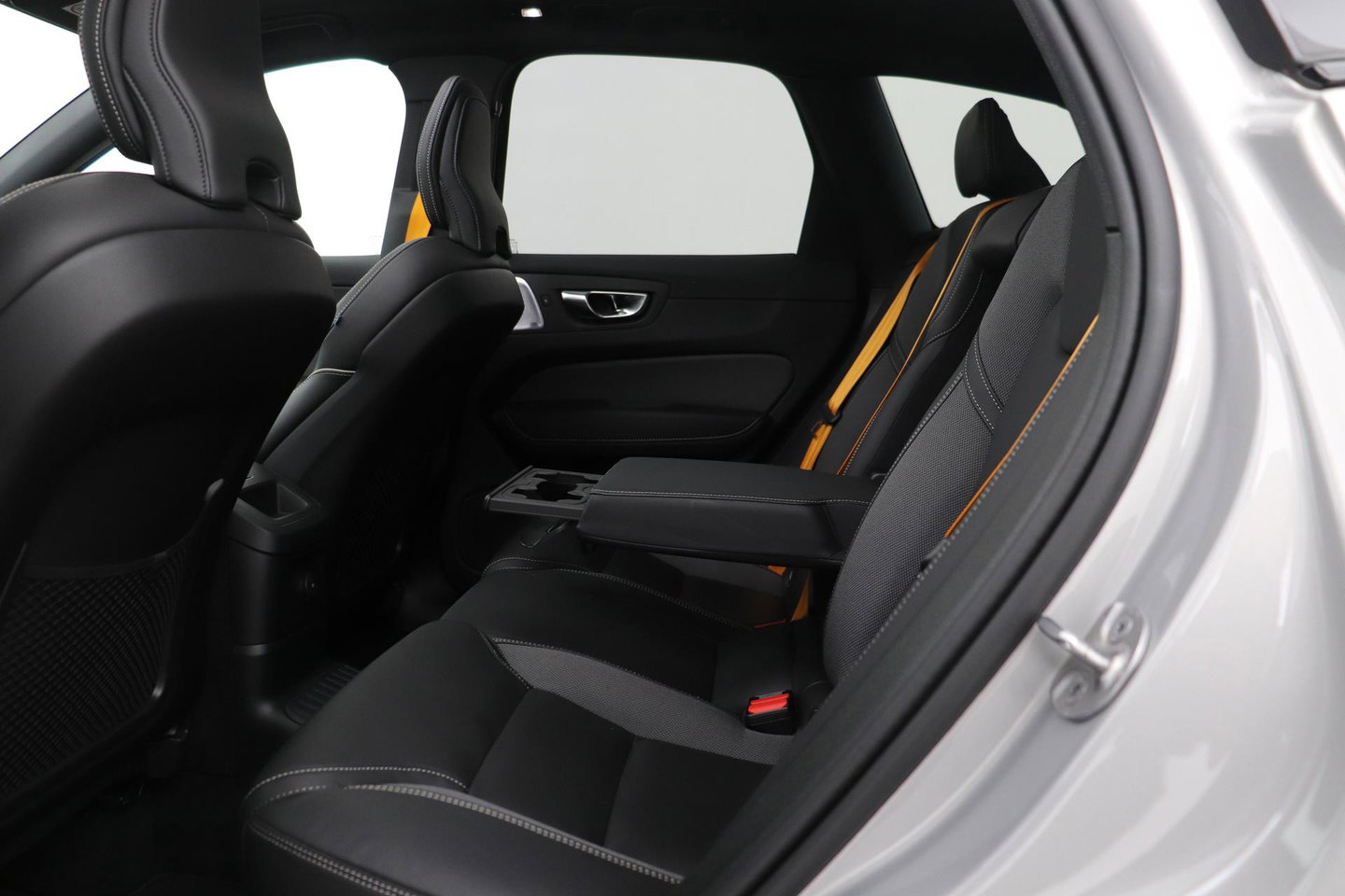Volvo XC60 T8 Plug-in-hybrid Polestar Engineered | Bowers&Wilkins | 22 Inch | Head-Up | Panoramadak | 360° Camera | ACC