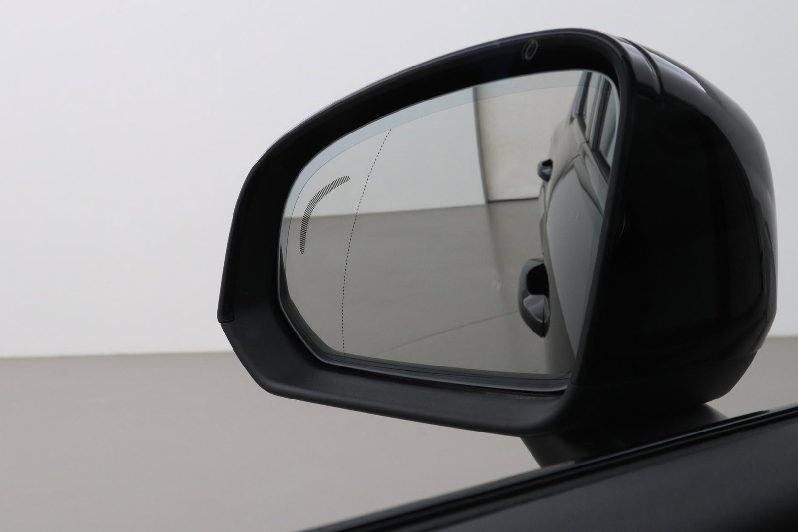 Volvo EX40 Single Motor Extended Range Plus Black Ed. 82 kWh | 360° Camera | ACC | 20 Inch | Stoel+Stuurverwarming | Harman/Kardon