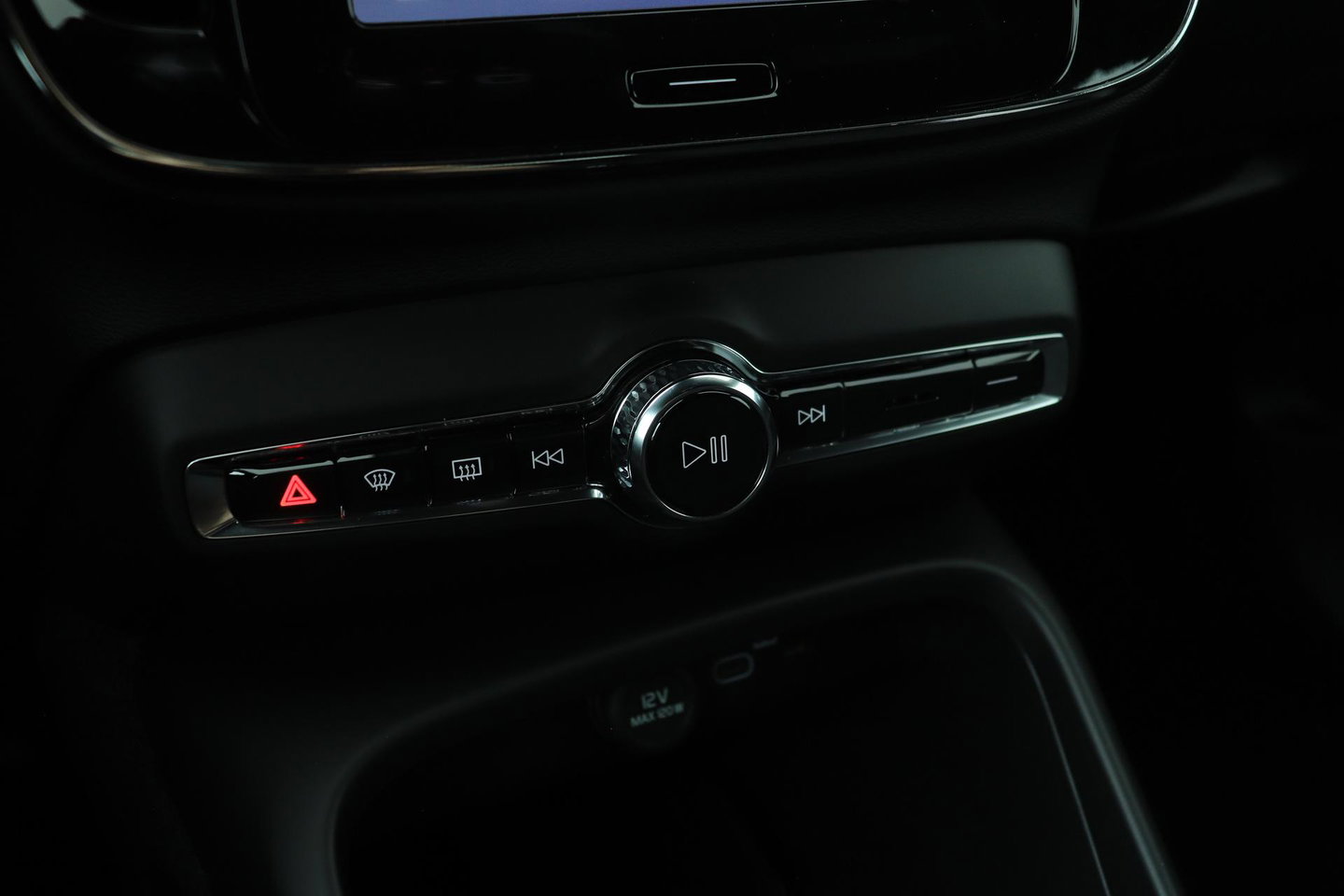 Volvo EX40 Single Motor Extended Range Plus Black Ed. 82 kWh | 360° Camera | ACC | 20 Inch | Stoel+Stuurverwarming | Harman/Kardon