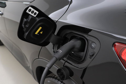 Volvo EX40 Single Motor Extended Range Plus Black Ed. 82 kWh | 360° Camera | ACC | 20 Inch | Stoel+Stuurverwarming | Harman/Kardon