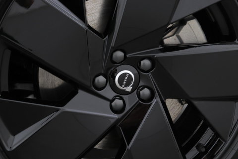 Volvo EX40 Single Motor Extended Range Plus Black Ed. 82 kWh | 360° Camera | ACC | 20 Inch | Stoel+Stuurverwarming | Harman/Kardon