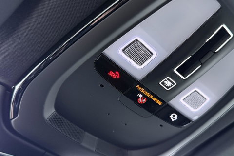 Volvo XC60 T8 Plug-in hybrid Ultra Black Edition | ACC | Panoramdak | Head-Up | Trekhaak | Harman/Kardon | 360° Camera | 21 Inch