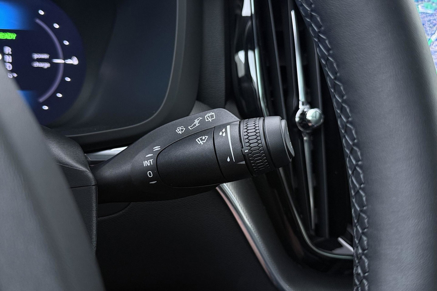 Volvo XC60 T8 Plug-in hybrid Ultra Black Edition | ACC | Panoramdak | Head-Up | Trekhaak | Harman/Kardon | 360° Camera | 21 Inch