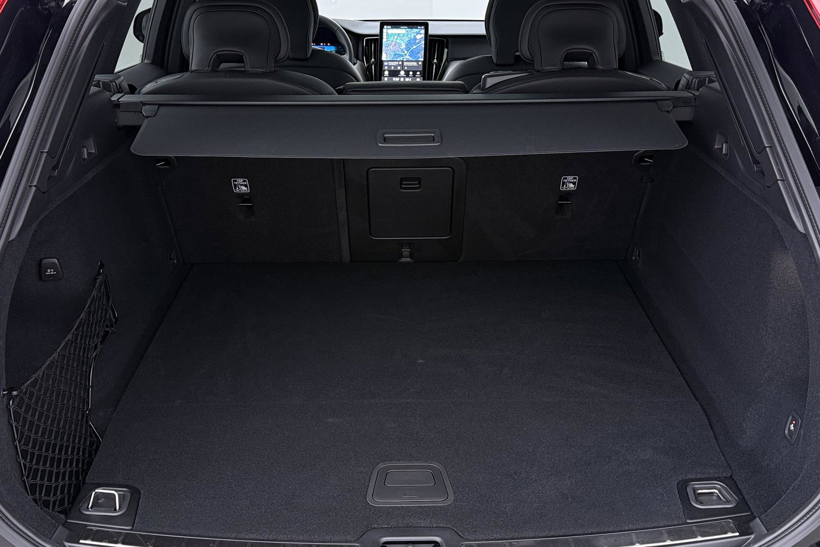 Volvo XC60 T8 Plug-in hybrid Ultra Black Edition | ACC | Panoramdak | Head-Up | Trekhaak | Harman/Kardon | 360° Camera | 21 Inch