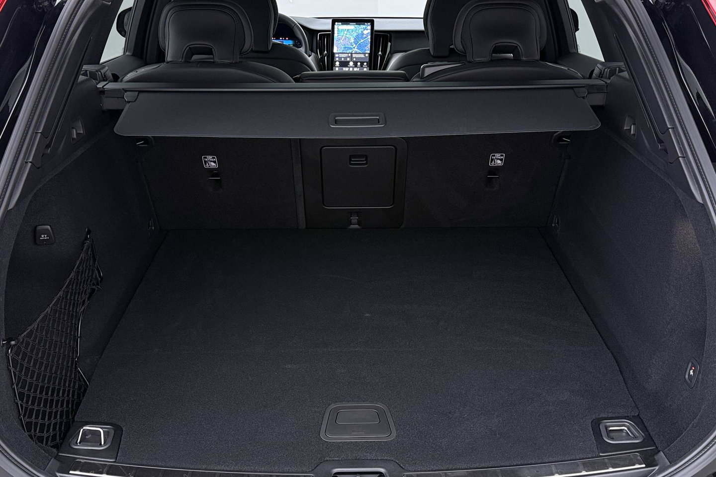 Volvo XC60 T8 Plug-in hybrid Ultra Black Edition | ACC | Panoramdak | Head-Up | Trekhaak | Harman/Kardon | 360° Camera | 21 Inch