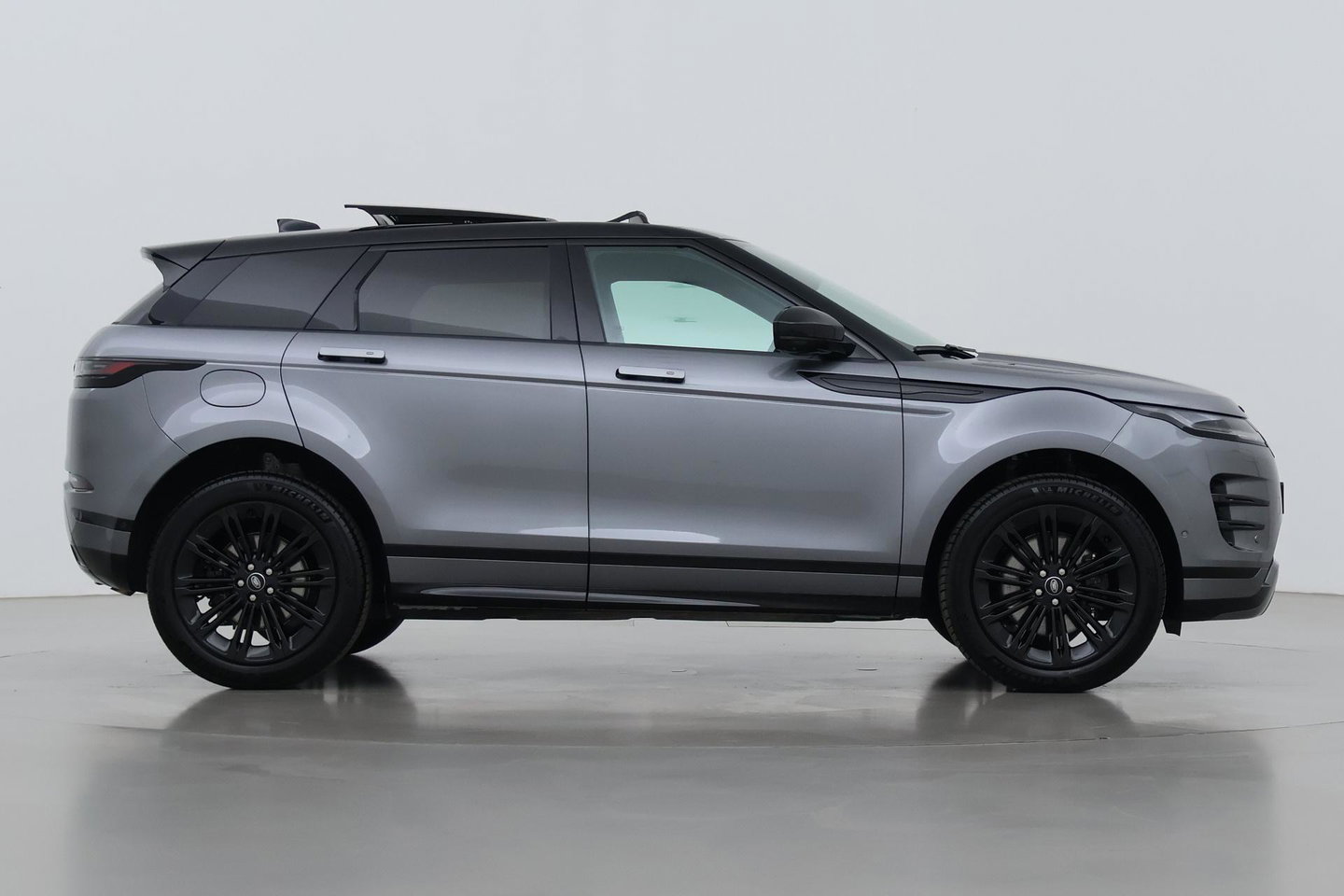 Land Rover Range Rover Evoque P270e PHEV Dynamic SE | Black Pack | Panoramadak | 360° Camera | ACC | 20 Inch