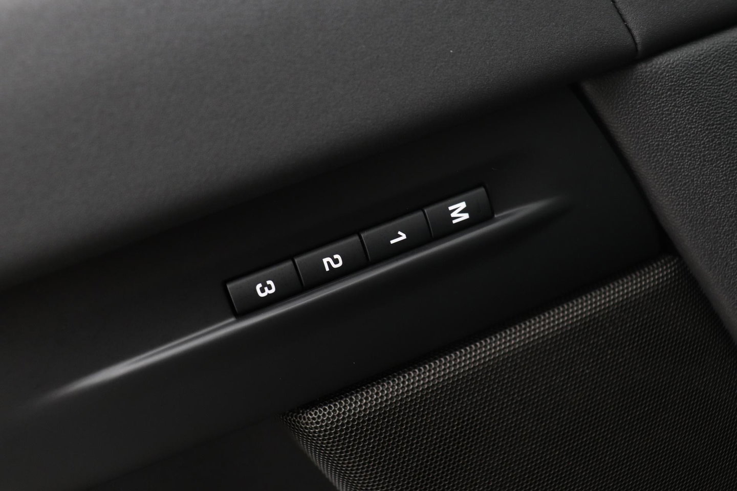 Land Rover Range Rover Evoque P270e PHEV Dynamic SE | Black Pack | Panoramadak | 360° Camera | ACC | 20 Inch