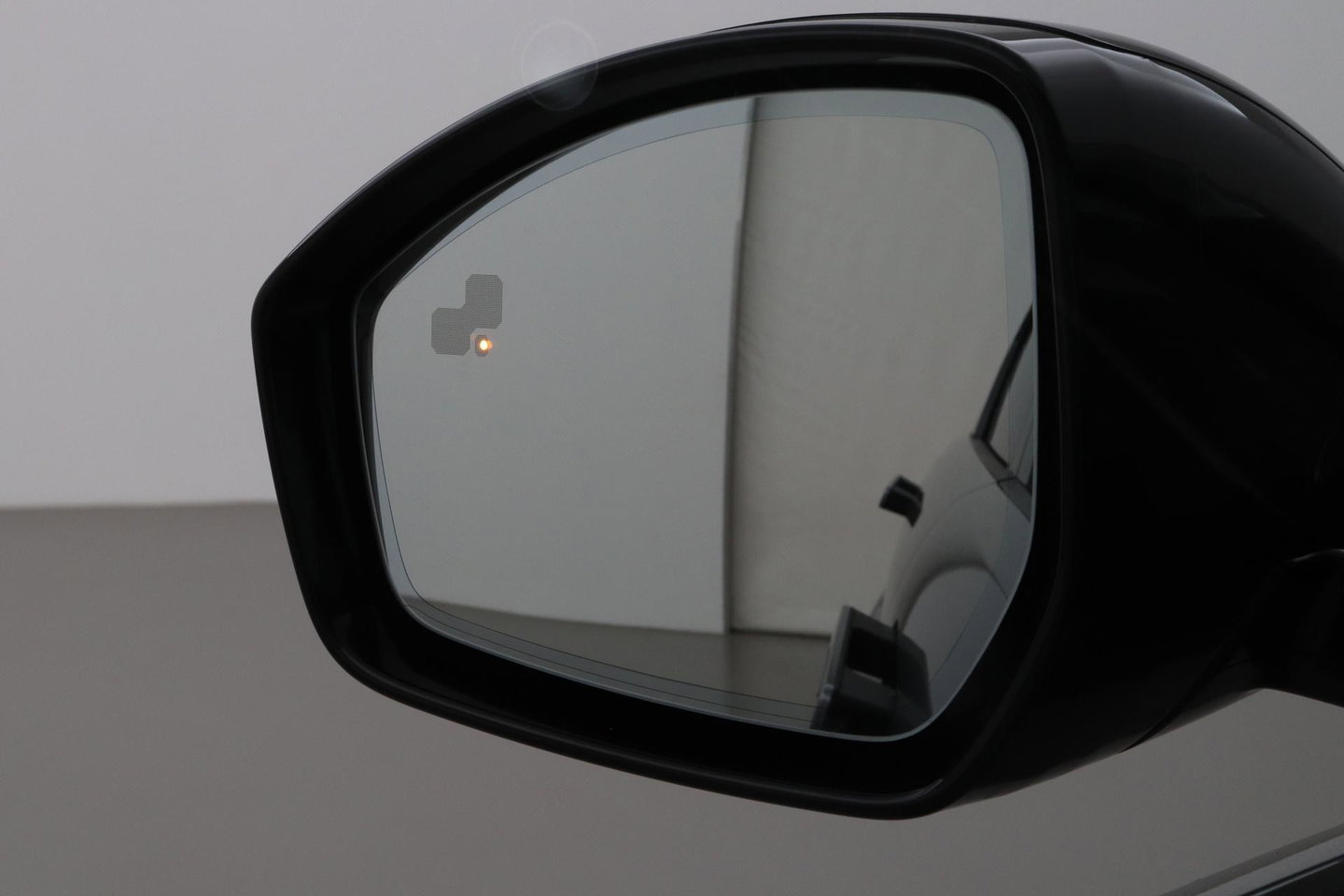 Land Rover Range Rover Evoque P270e PHEV Dynamic SE | Black Pack | Panoramadak | 360° Camera | ACC | 20 Inch
