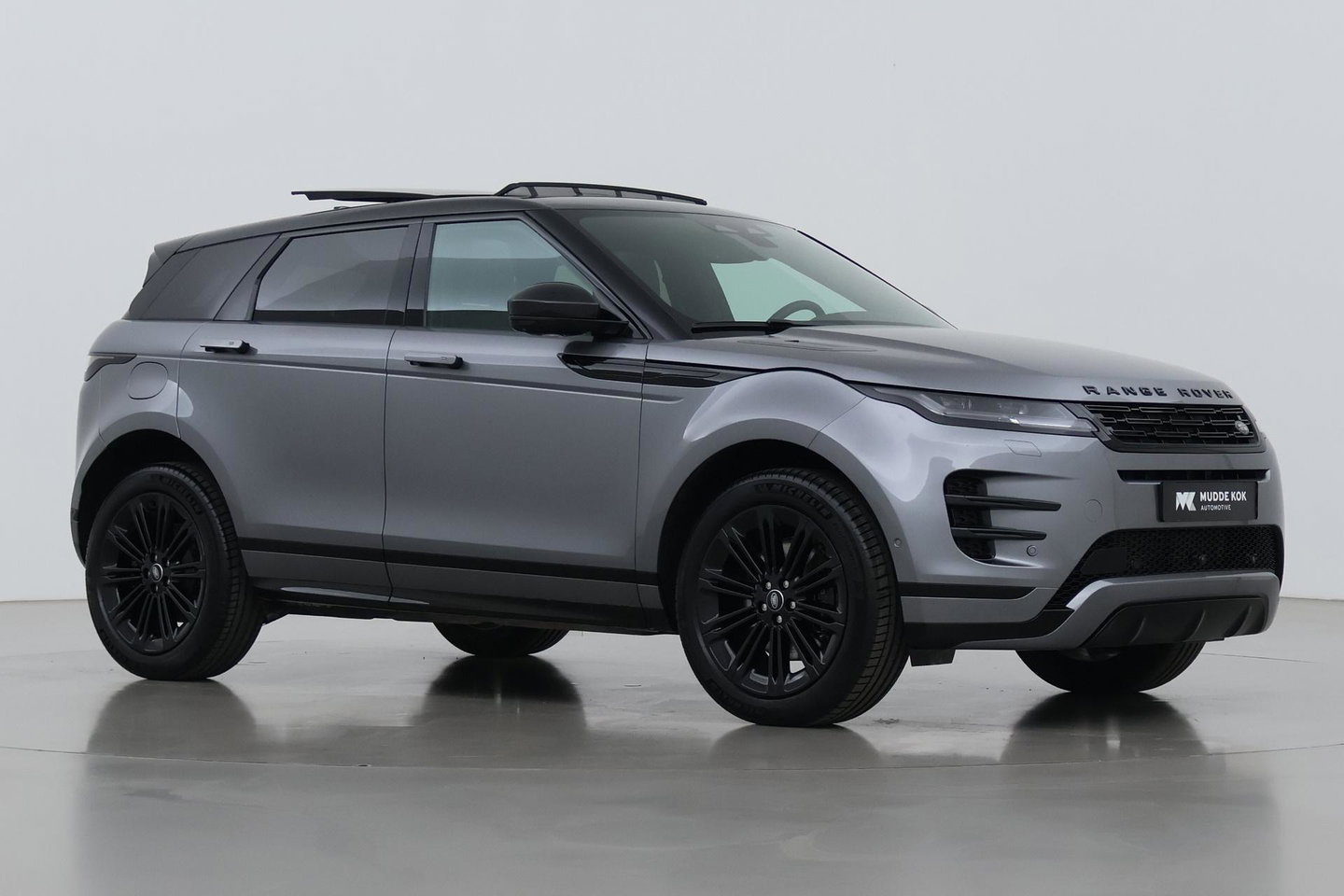 Land Rover Range Rover Evoque P270e PHEV Dynamic SE | Black Pack | Panoramadak | 360° Camera | ACC | 20 Inch