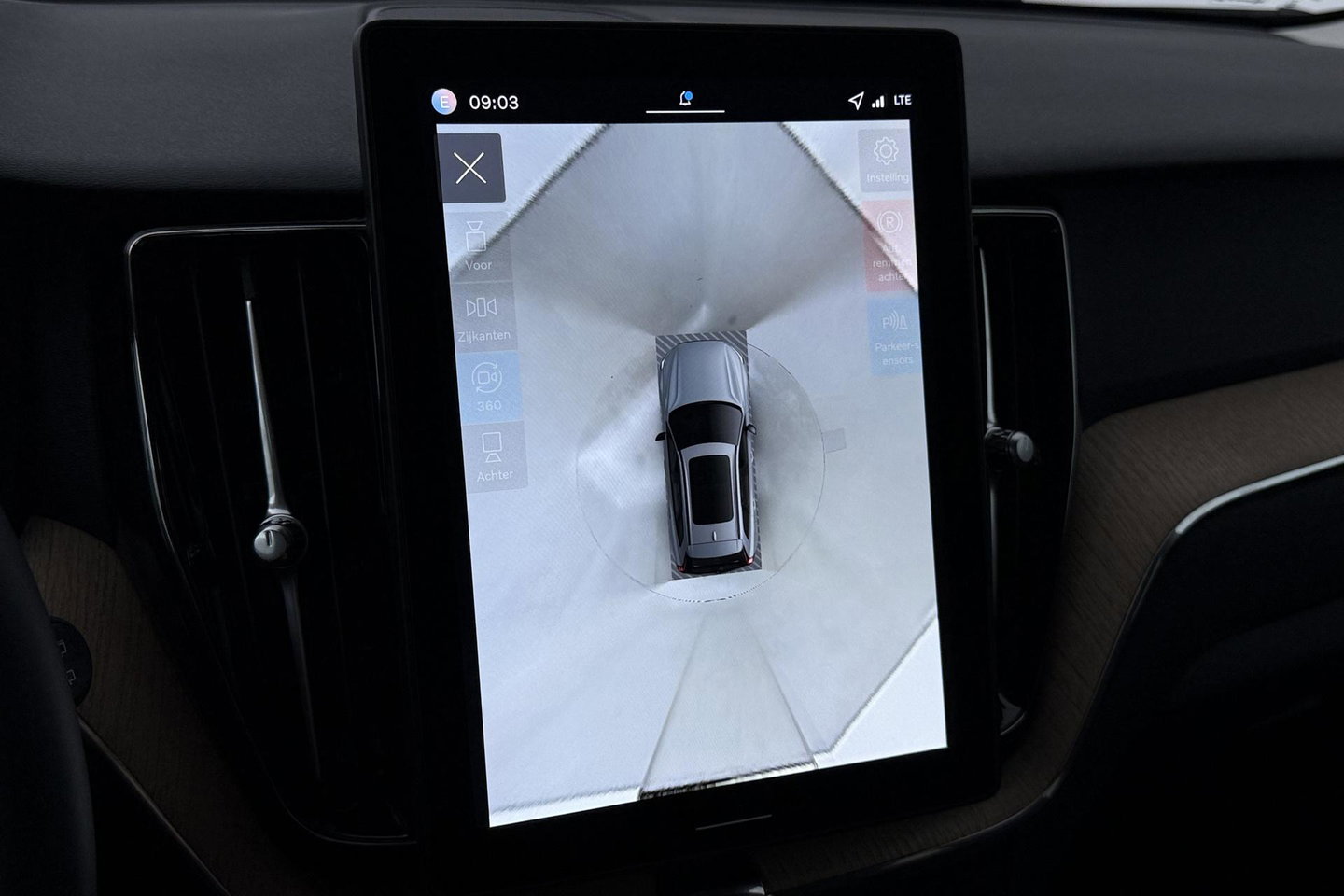 Volvo XC60 T8 Plug-in hybrid Plus Dark | ACC | Harman/Kardon | 360° Camera | Stoel+Stuurverwarming | BLIS | Memory