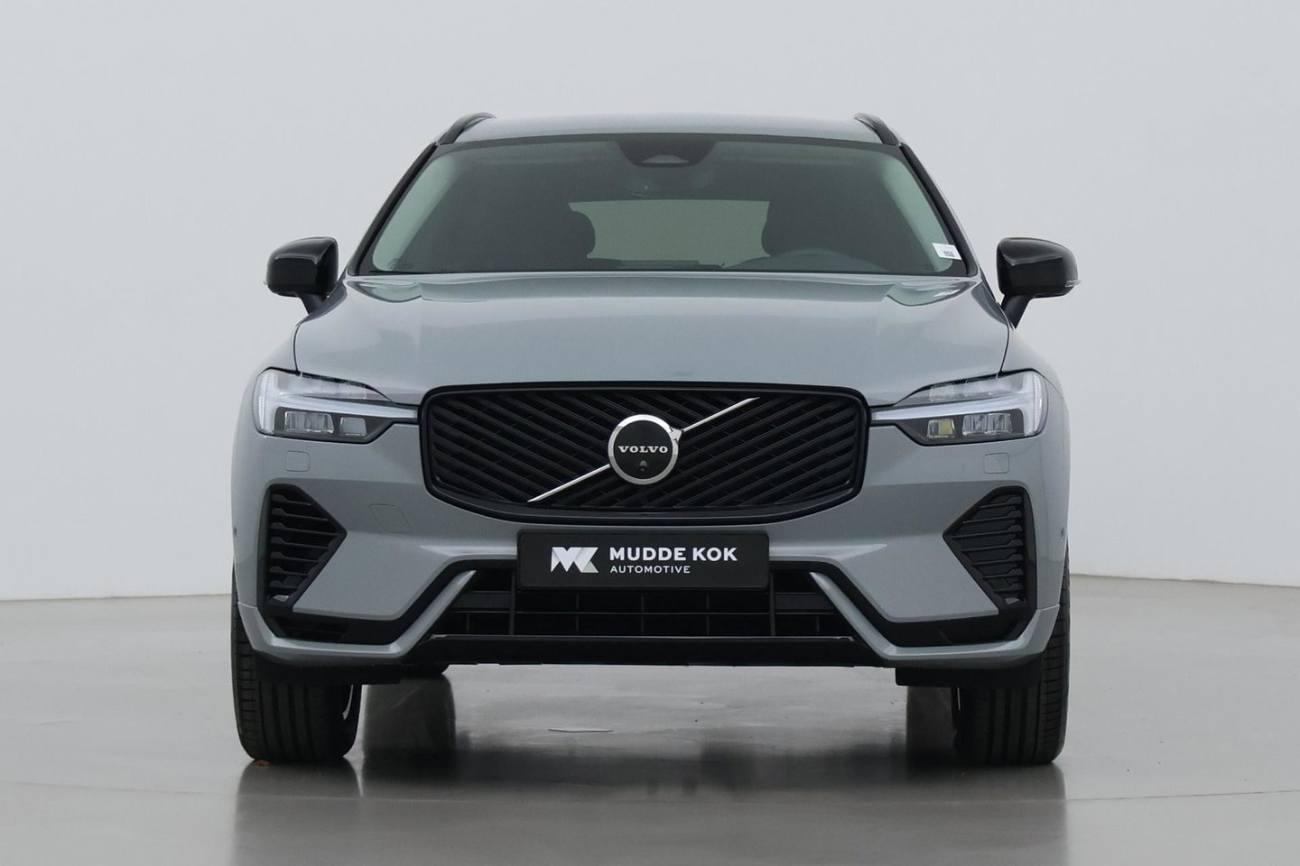 Volvo XC60 T8 Plug-in hybrid Plus Dark | ACC | Harman/Kardon | 360° Camera | Stoel+Stuurverwarming | BLIS | Memory